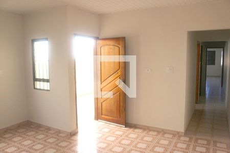 Sala de casa para alugar com 2 quartos, 150m² em Santa Maria, Santo André