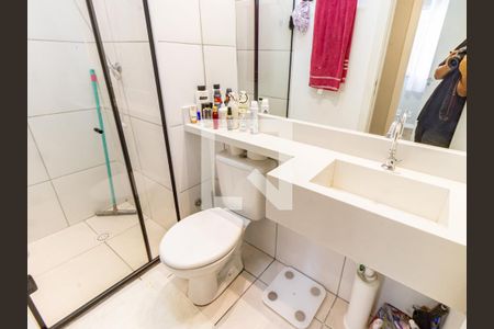 Apartamento à venda com 38m², 2 quartos e sem vaga Apartamento à venda com 38m², 2 quartos e sem vagaBanheiro