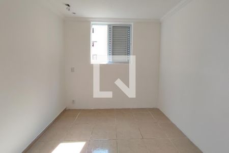 Quarto 2 de apartamento para alugar com 2 quartos, 57m² em Parque Residencial Vila União, Campinas