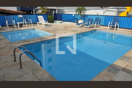 Apartamento à venda com 61m², 2 quartos e 1 vaga Apartamento à venda com 61m², 2 quartos e 1 vagaPiscina