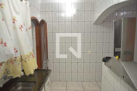 Casa para alugar com 240m², 4 quartos e 2 vagasCozinha