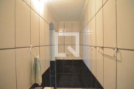 Casa para alugar com 240m², 4 quartos e 2 vagasBanheiro Social