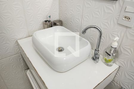Apartamento para alugar com 71m², 2 quartos e 1 vaga Apartamento para alugar com 71m², 2 quartos e 1 vagaBanheiro da Suíte