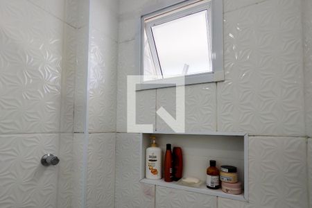 Apartamento para alugar com 71m², 2 quartos e 1 vaga Apartamento para alugar com 71m², 2 quartos e 1 vagaBanheiro da Suíte