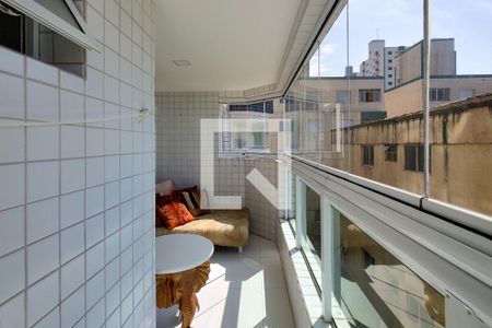 Apartamento para alugar com 71m², 2 quartos e 1 vaga Apartamento para alugar com 71m², 2 quartos e 1 vagaSacada