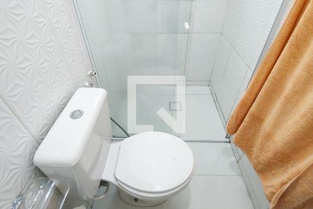 Apartamento para alugar com 71m², 2 quartos e 1 vaga Apartamento para alugar com 71m², 2 quartos e 1 vagaBanheiro da Suíte