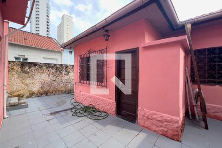 Quintal e área de serviço de casa à venda com 3 quartos, 350m² em Cambuci, São Paulo