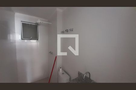 Banheiro da Suíte de apartamento para alugar com 1 quarto, 52m² em Aviação, Praia Grande