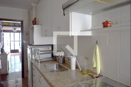 Apartamento à venda com 102m², 4 quartos e 2 vagasCozinha