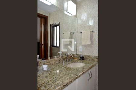 Apartamento à venda com 102m², 4 quartos e 2 vagasBanheiro Suíte