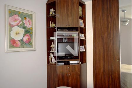 Apartamento à venda com 102m², 4 quartos e 2 vagasSuíte