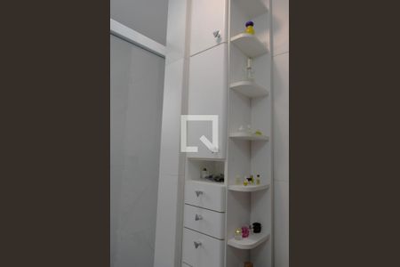 Apartamento à venda com 102m², 4 quartos e 2 vagasBanheiro dos quartos 1 e 2