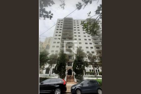 Apartamento à venda com 102m², 4 quartos e 2 vagas Apartamento à venda com 102m², 4 quartos e 2 vagasFachada