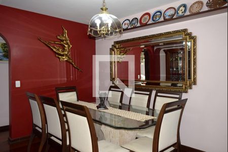 Apartamento à venda com 102m², 4 quartos e 2 vagasSala de jantar