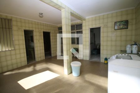 Casa à venda com 298m², 4 quartos e 2 vagasÁrea de Serviço