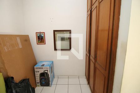 Casa à venda com 298m², 4 quartos e 2 vagasQuarto de Serviço