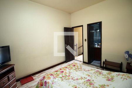 Casa à venda com 298m², 4 quartos e 2 vagasQuarto 1- Suíte