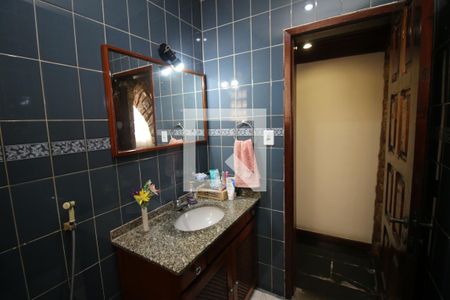 Casa à venda com 298m², 4 quartos e 2 vagasLavabo