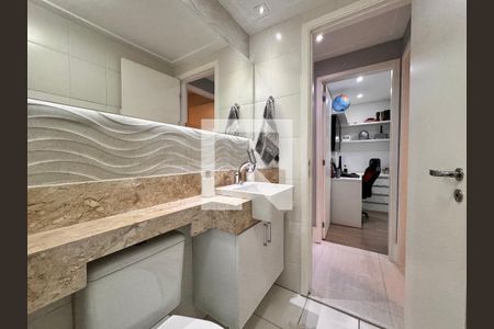 Apartamento à venda com 115m², 3 quartos e 2 vagasBanheiro