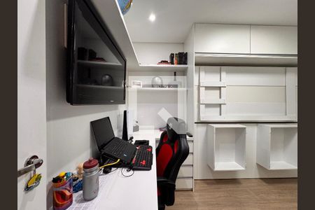Apartamento à venda com 115m², 3 quartos e 2 vagasQuarto 2
