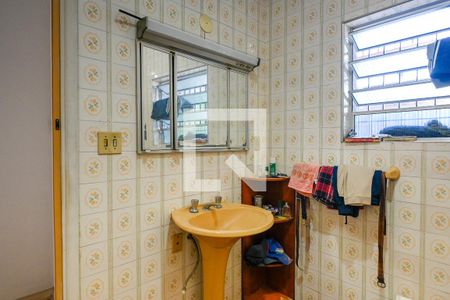 Casa à venda com 167m², 4 quartos e 4 vagas Casa à venda com 167m², 4 quartos e 4 vagasBanheiro 2