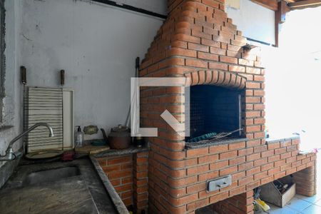 Casa à venda com 167m², 4 quartos e 4 vagas Casa à venda com 167m², 4 quartos e 4 vagasChurrasqueira