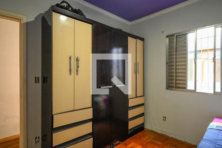 Casa à venda com 167m², 4 quartos e 4 vagas Casa à venda com 167m², 4 quartos e 4 vagasQuarto 3