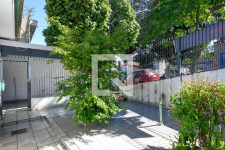 Casa à venda com 167m², 4 quartos e 4 vagas Casa à venda com 167m², 4 quartos e 4 vagasÁrea Externa