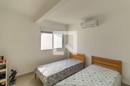 Casa de condomínio à venda com 290m², 4 quartos e 2 vagasQuarto