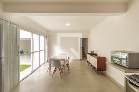 Casa de condomínio à venda com 290m², 4 quartos e 2 vagasCozinha