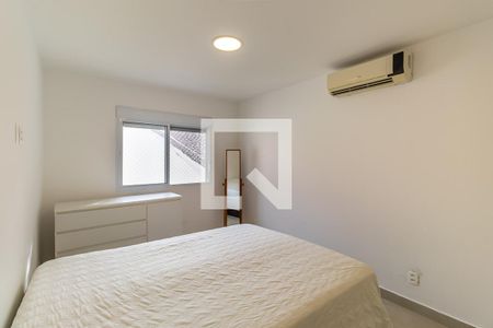 Casa de condomínio à venda com 290m², 4 quartos e 2 vagasQuarto