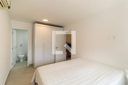 Casa de condomínio à venda com 290m², 4 quartos e 2 vagasQuarto