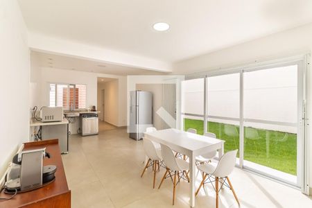 Casa de condomínio à venda com 290m², 4 quartos e 2 vagasCozinha