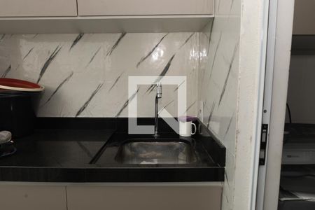 Apartamento à venda com 47m², 2 quartos e 1 vagaÁrea de Serviço e Sacada