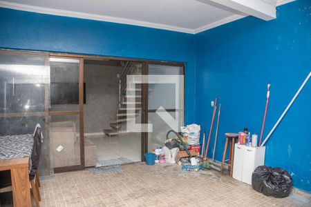 Casa à venda com 150m², 3 quartos e 1 vaga Casa à venda com 150m², 3 quartos e 1 vagaGaragem