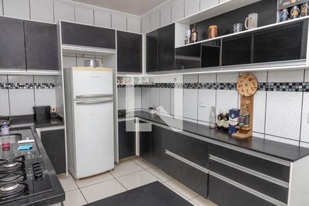 Casa à venda com 150m², 3 quartos e 1 vaga Casa à venda com 150m², 3 quartos e 1 vagaCozinha