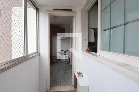 Apartamento à venda com 136m², 3 quartos e 1 vagaÁrea de Serviço