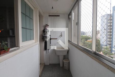 Apartamento à venda com 136m², 3 quartos e 1 vagaÁrea de Serviço