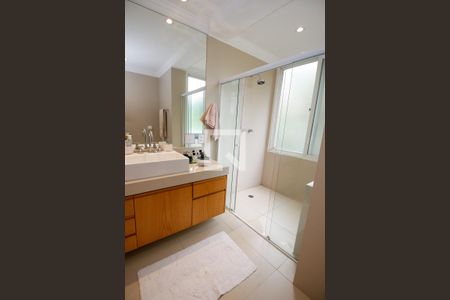 Apartamento para alugar com 278m², 4 quartos e 4 vagasBanheiro da Suíte 2