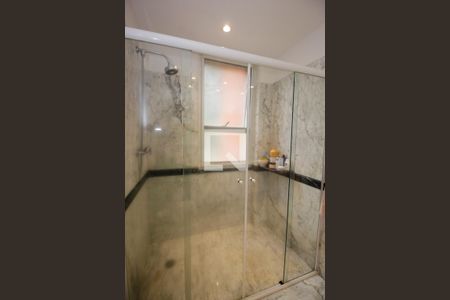 Apartamento para alugar com 278m², 4 quartos e 4 vagasBanheiro da Suíte