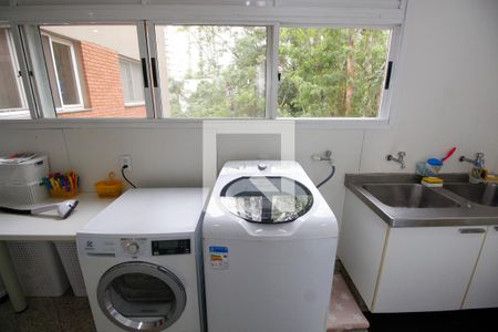 Apartamento para alugar com 278m², 4 quartos e 4 vagasÁrea de Serviço