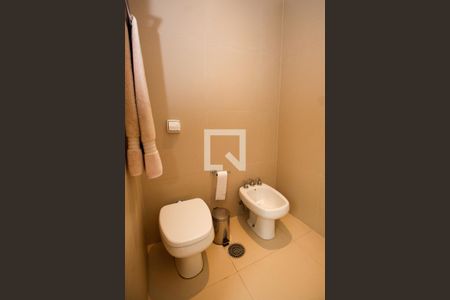 Apartamento para alugar com 278m², 4 quartos e 4 vagasBanheiro da Suíte