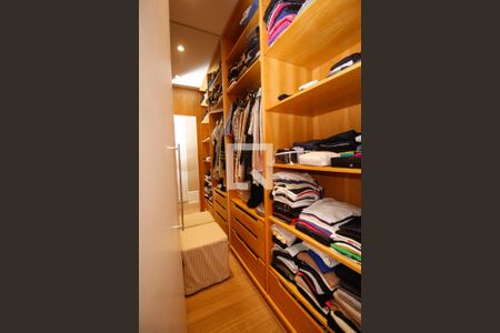 Apartamento para alugar com 278m², 4 quartos e 4 vagasCloset da suíte