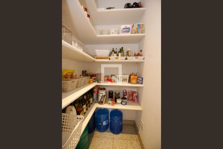 Apartamento para alugar com 278m², 4 quartos e 4 vagasDespensa