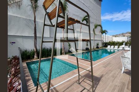 Apartamento à venda com 38m², 2 quartos e sem vagaÁrea comum - Piscina
