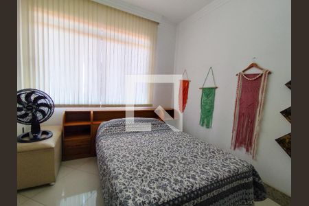 Casa à venda com 720m², 3 quartos e 16 vagas Casa à venda com 720m², 3 quartos e 16 vagasQuarto 2