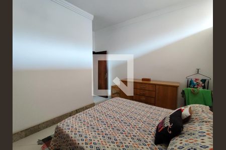 Casa à venda com 720m², 3 quartos e 16 vagas Casa à venda com 720m², 3 quartos e 16 vagasQuarto 3