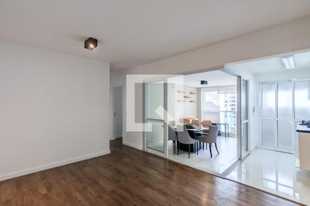 Sala de apartamento para alugar com 2 quartos, 69m² em Vila Gertrudes, São Paulo
