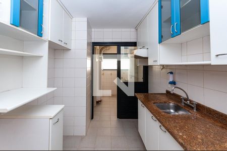 Apartamento à venda com 91m², 3 quartos e 2 vagasCozinha