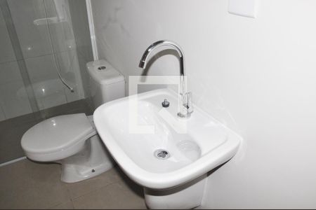 Banheiro de casa para alugar com 2 quartos, 54m² em Freguesia do Ó, São Paulo